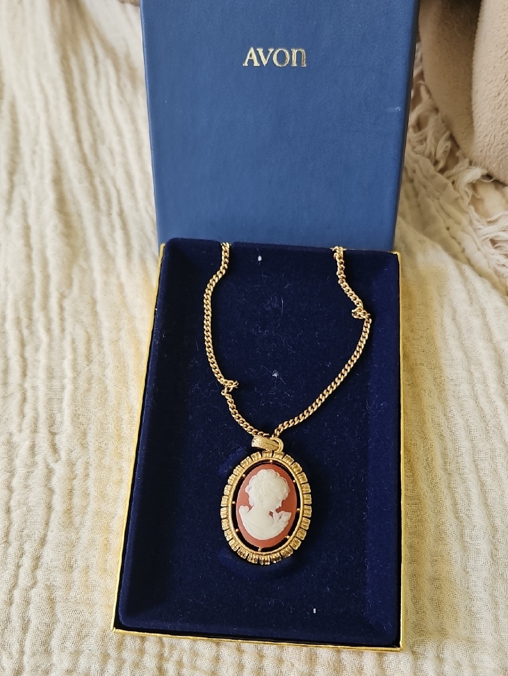 Avon Gold-Tone Cameo Necklace with Coral and White Cameo